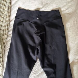 437 Women's Black Leggings